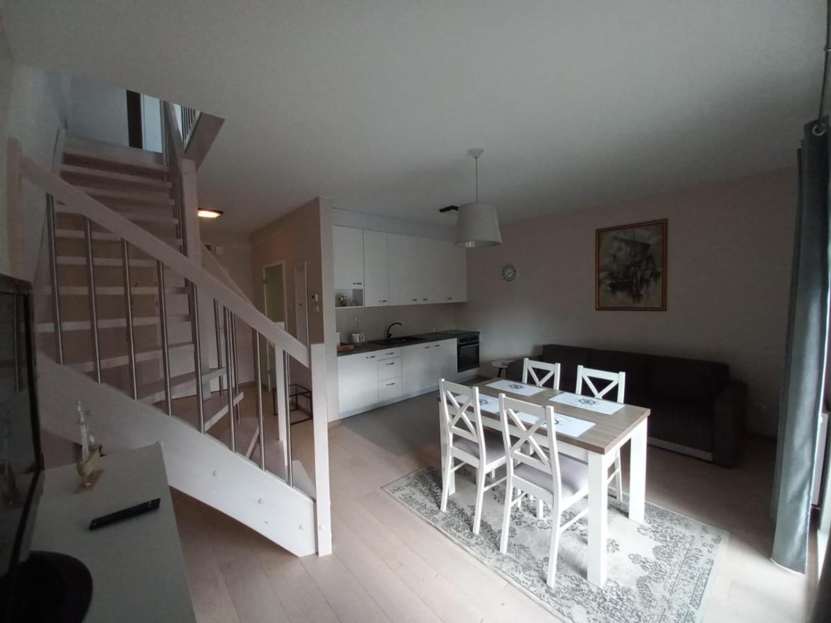 Apartament Osiedle Burco 尤斯托尼莫斯基 外观 照片